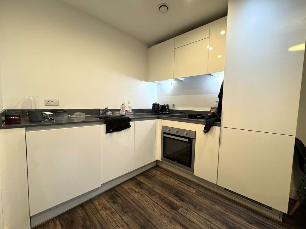 Property photo 3 of 6 Picture No. 11