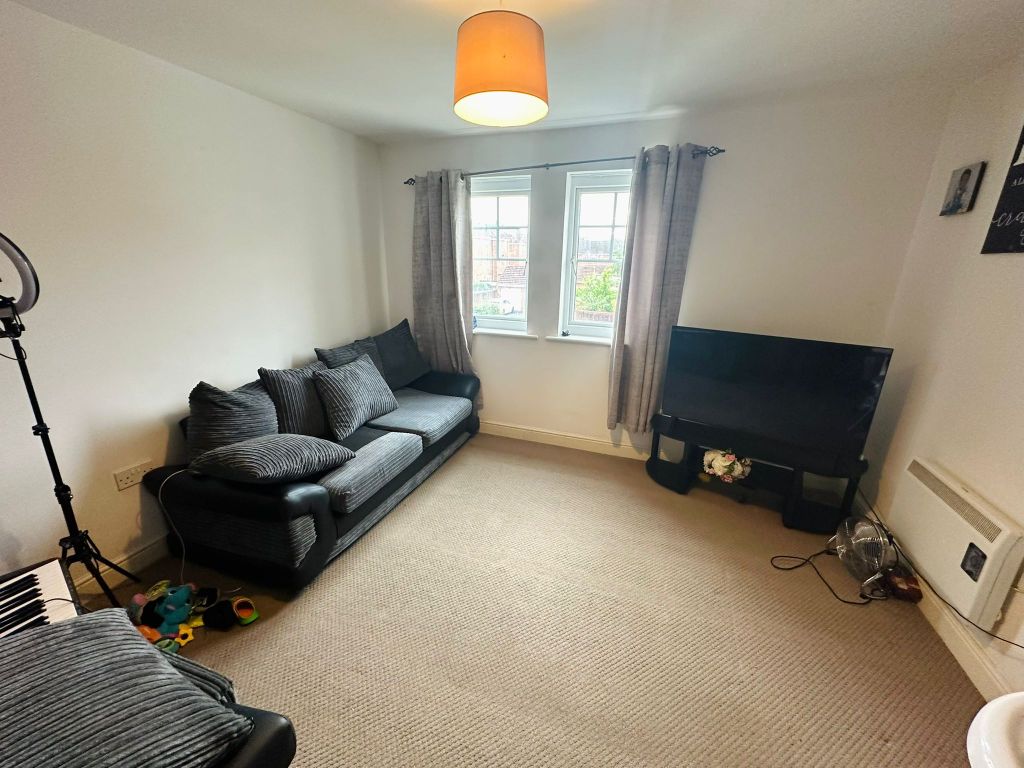 Property photo 2 of 8