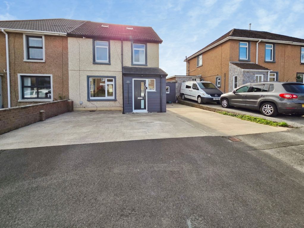 Property photo 2 of 16 Pbox-Img.Jpg