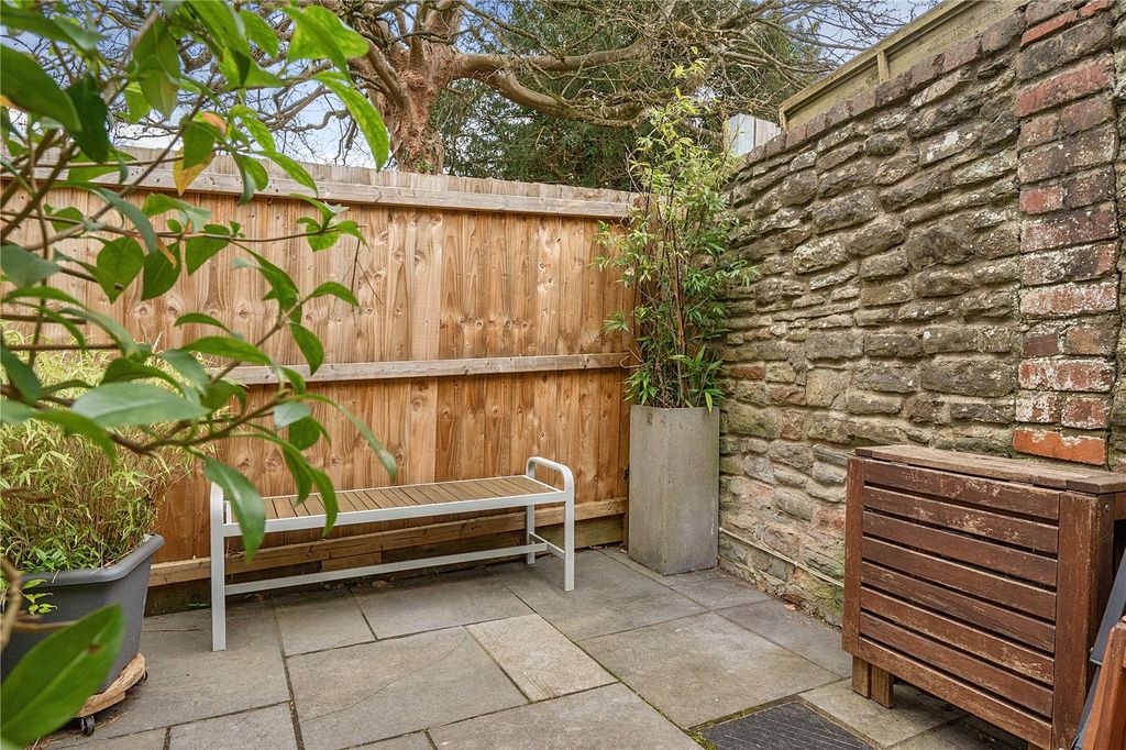 Property photo 3 of 27 Picture No. 26