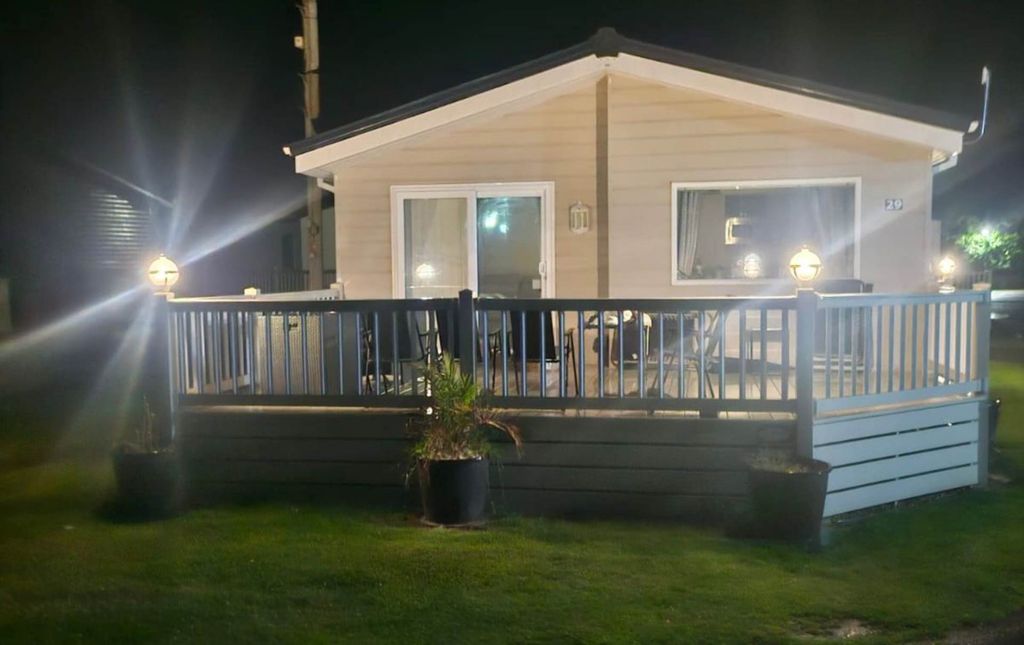 Property photo 1 of 26