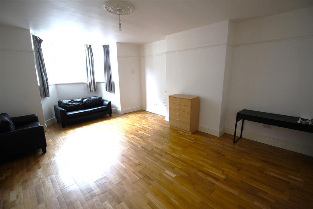 Property photo 2 of 6 Img_0216.Jpg