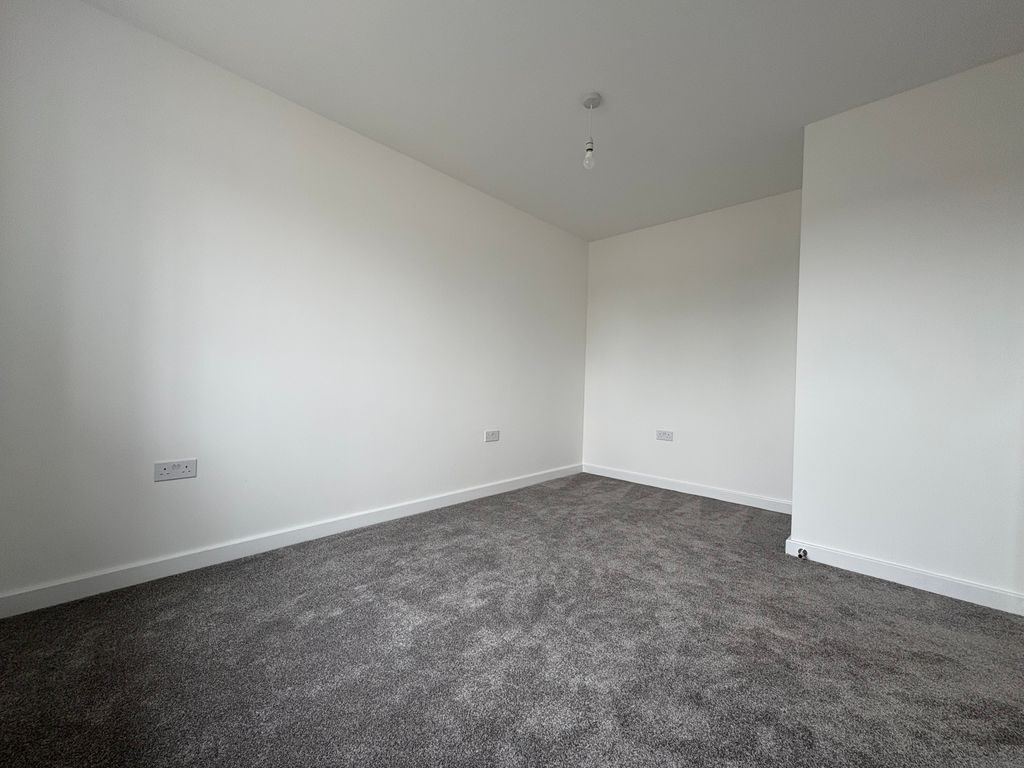 Property photo 3 of 11 Image