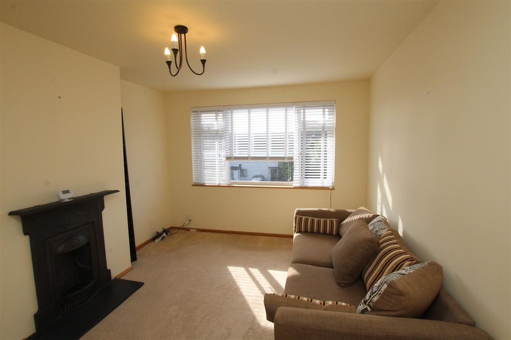 Property photo 2 of 11 Reception Room
