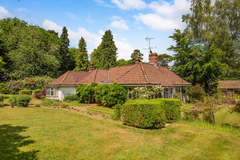 Property photo 1 of 34 Photo 9
