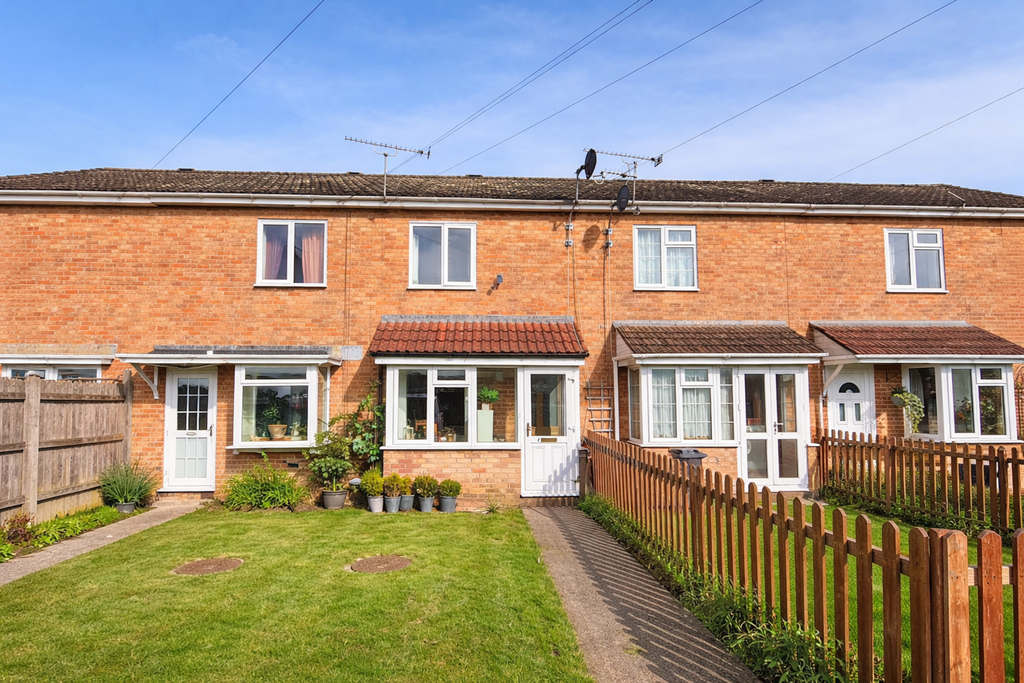 Property photo 1 of 10 Front (Exterior)