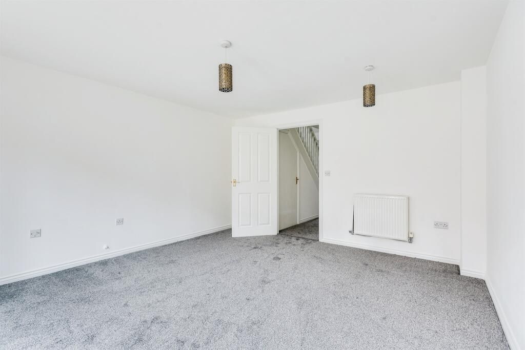 Property photo 3 of 13 Living Room