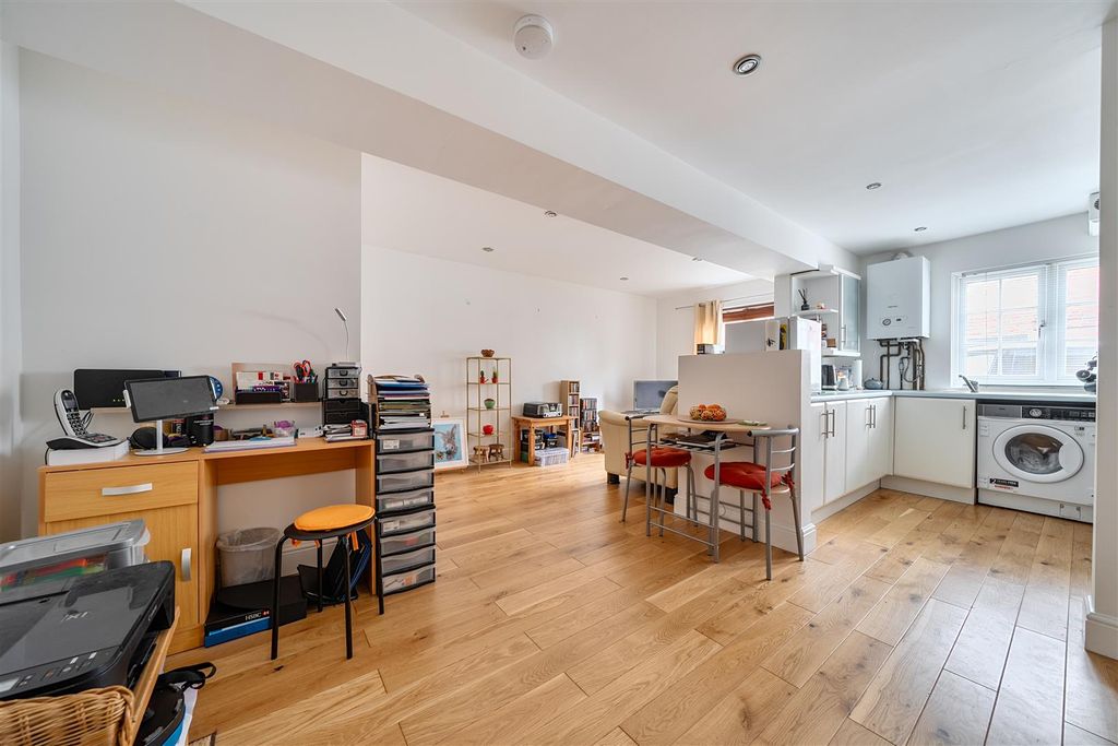 Property photo 2 of 21 1425459-11-69B29428c6F1A.Jpg