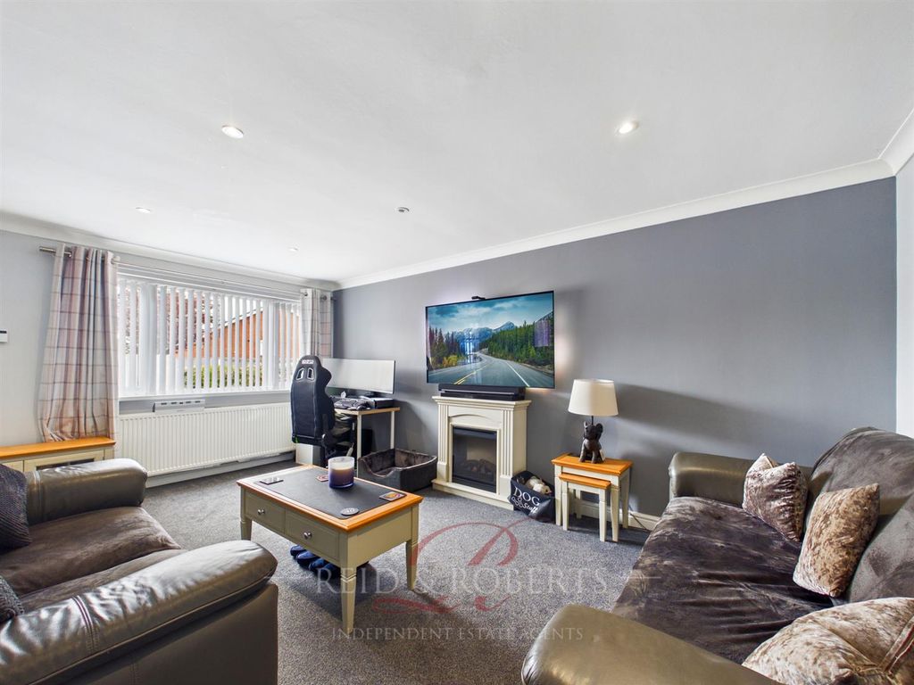 Property photo 3 of 30 Cam05148G0-Pr0199-Still031.Jpg