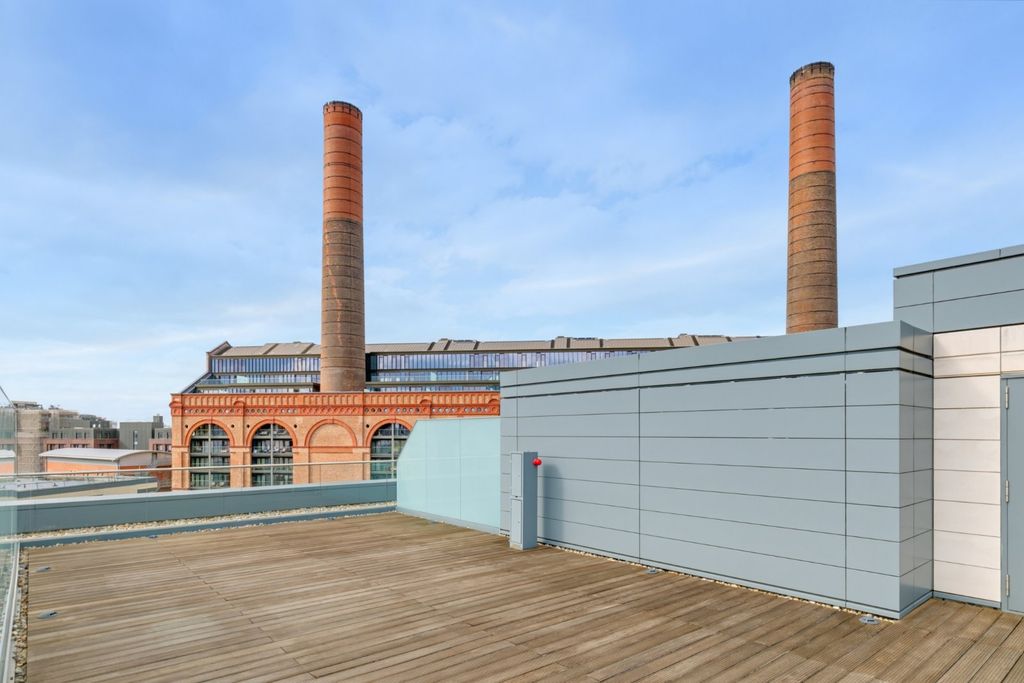 Property photo 3 of 20 Toof Terrace