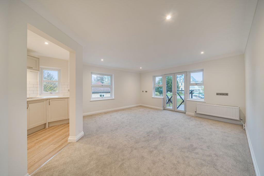 Property photo 2 of 10 Image