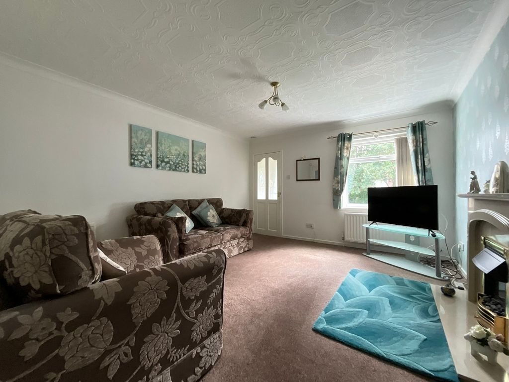 Property photo 1 of 12 4300172