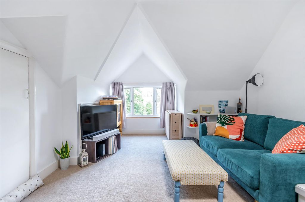 Property photo 2 of 12 750502 (2).Jpg