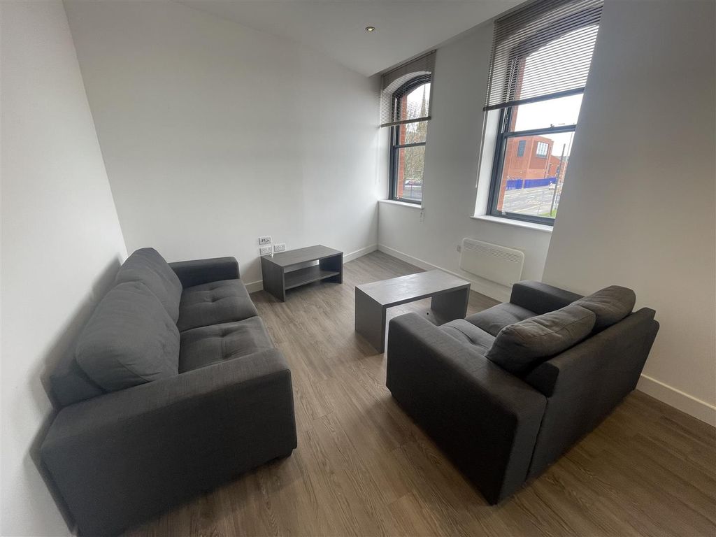 Property photo 2 of 7 Img_1635.Jpeg