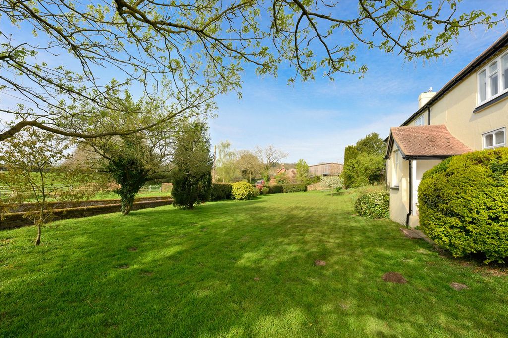 Property photo 2 of 23 Picture No. 12