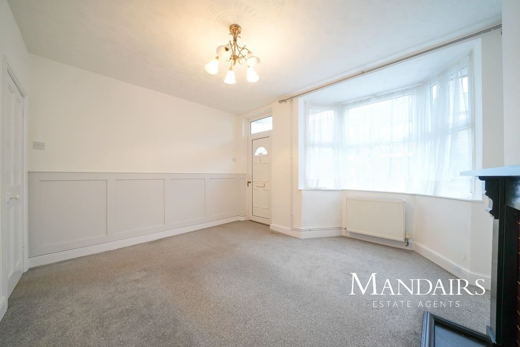 Property photo 3 of 23