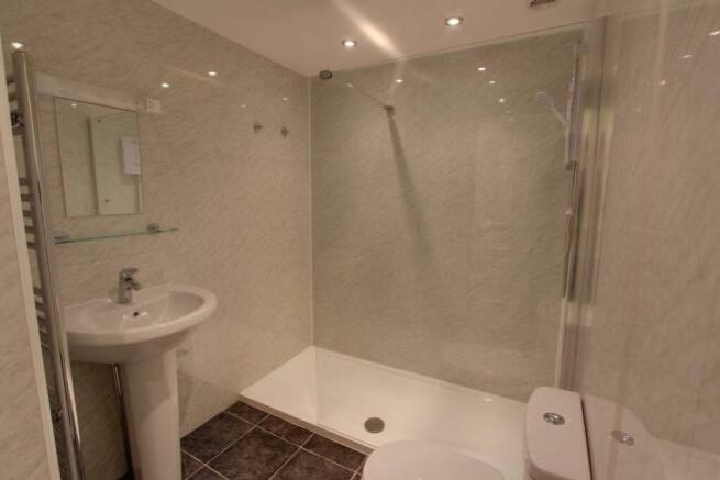 Property photo 3 of 5 Showerroom