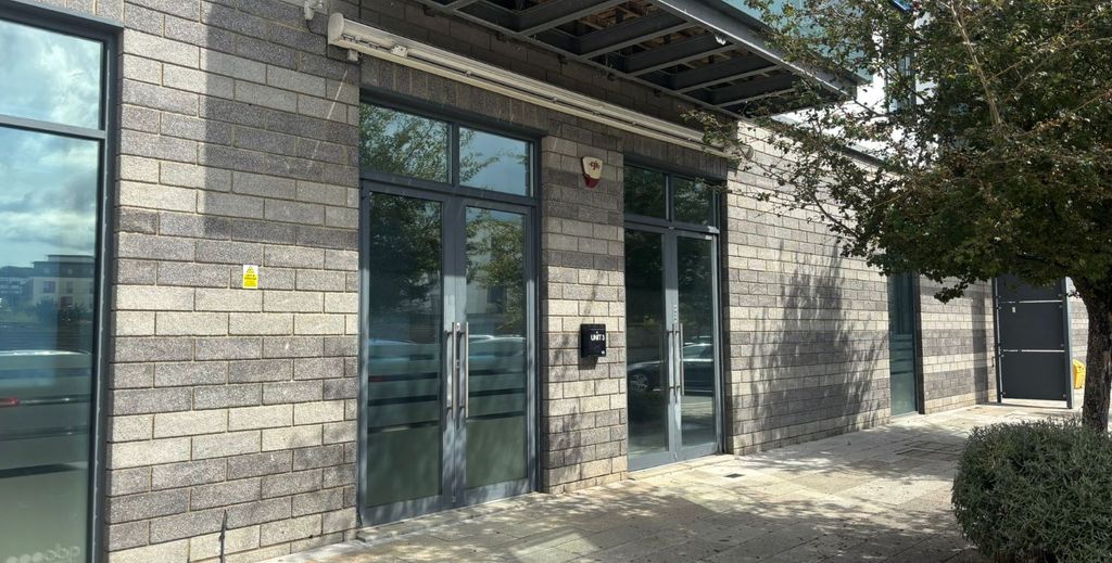 Property photo 2 of 3