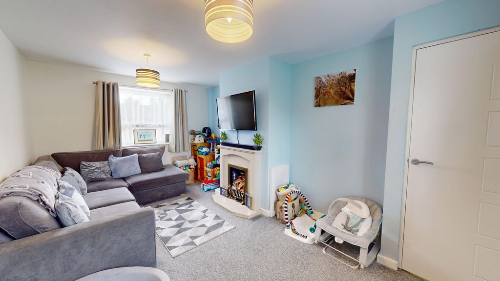 Property photo 3 of 20 4244763