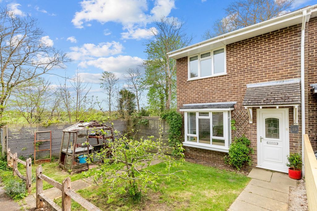 Property photo 1 of 17 5019831