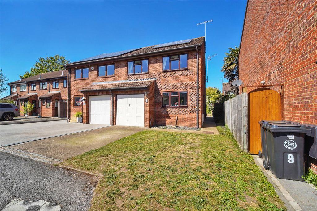 Property photo 1 of 18 3.Jpg