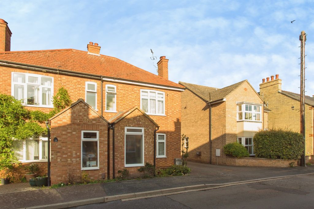 Property photo 1 of 25