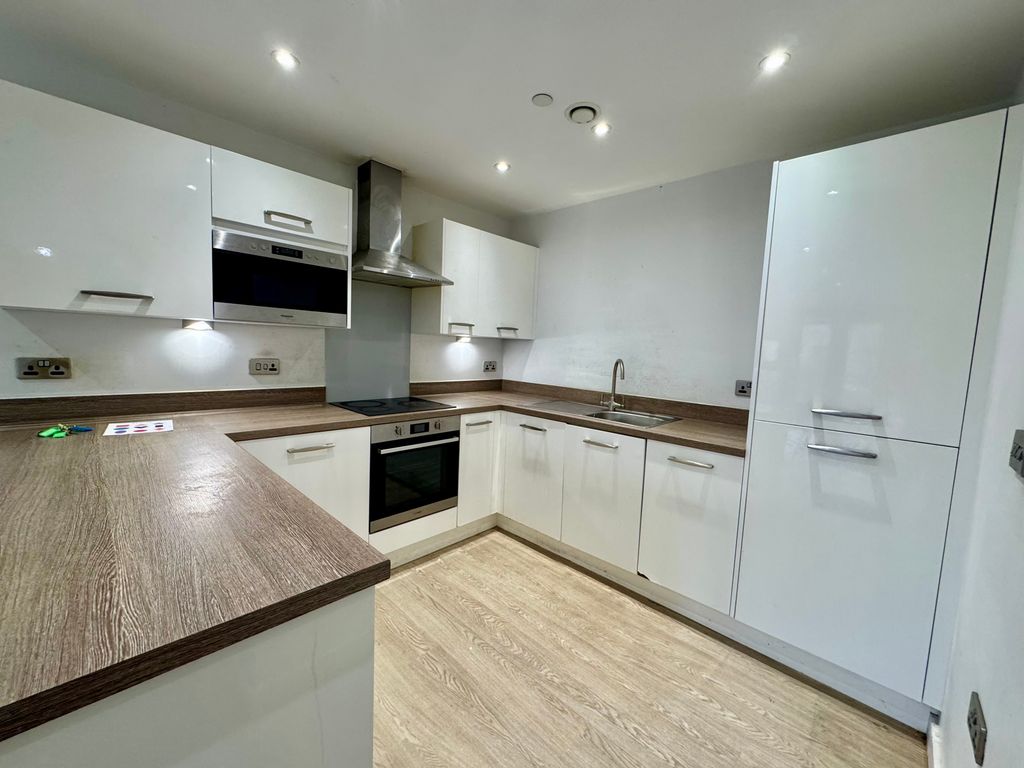 Property photo 3 of 9