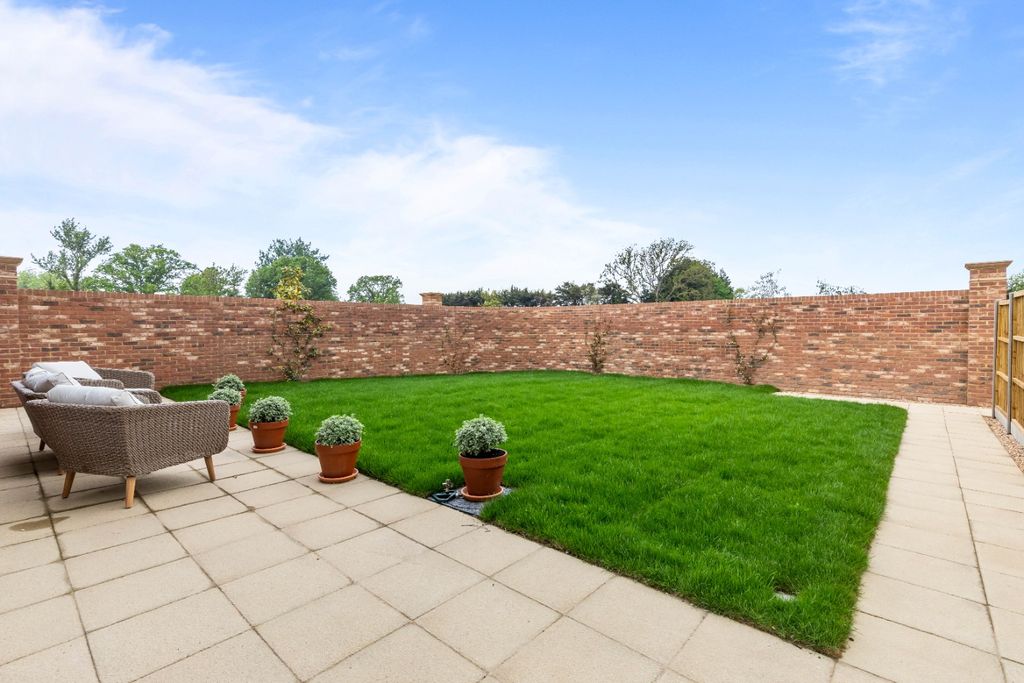 Property photo 3 of 29 5169144