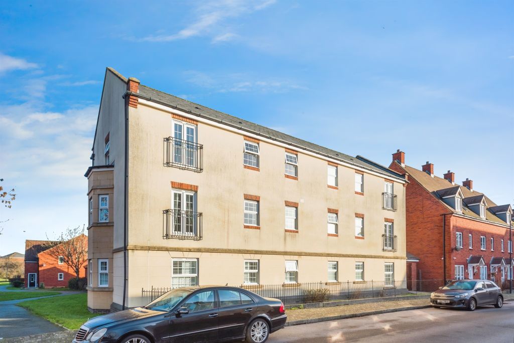 Property photo 1 of 8