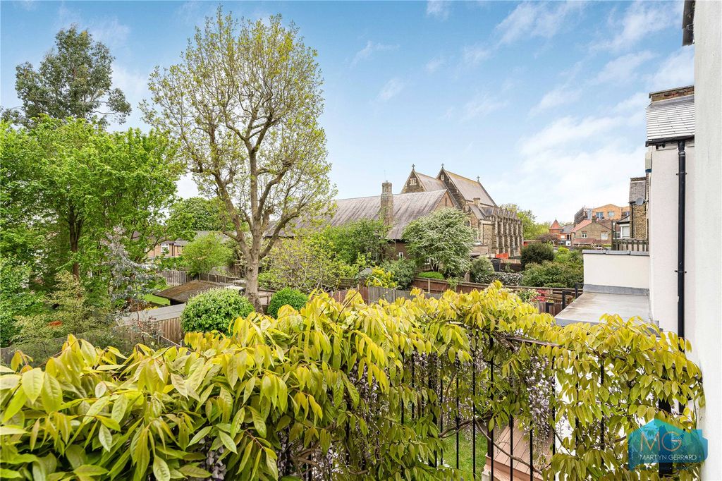 Property photo 3 of 26 Picture No. 64