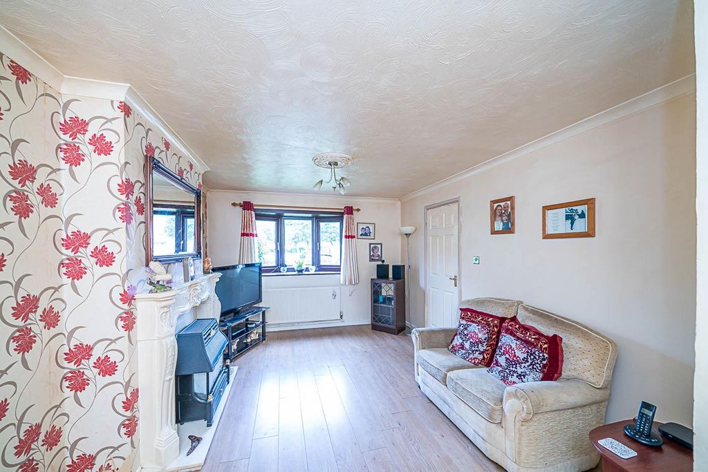 Property photo 2 of 28 Dsc03585.Jpg