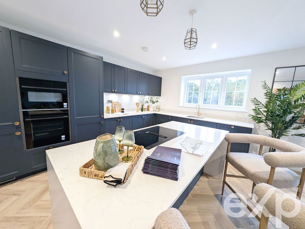 Property photo 2 of 22