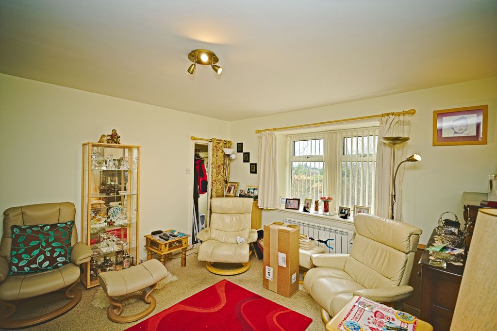 Property photo 3 of 15 5