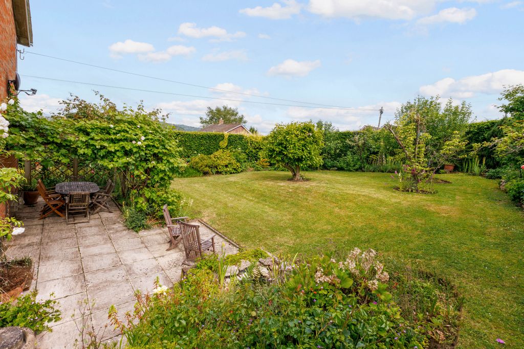 Property photo 3 of 24