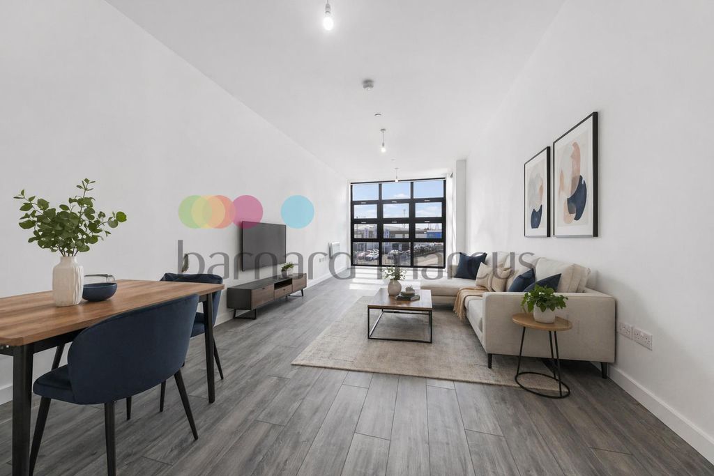 Property photo 1 of 7 Image