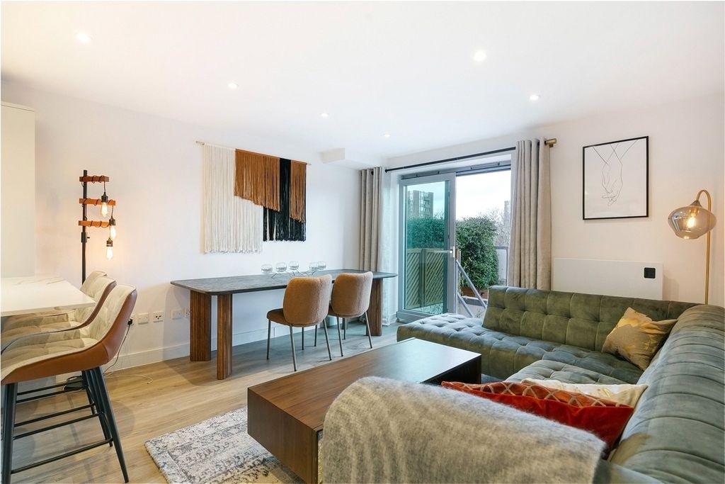 Property photo 3 of 21 Picture No. 19