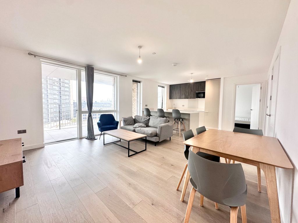 Property photo 1 of 14 Open-Plan Living