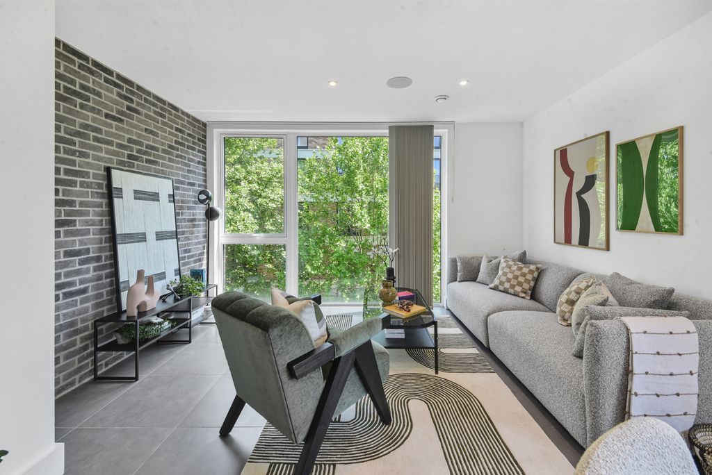 Property photo 2 of 10 Dsc_2872-High.Jpg