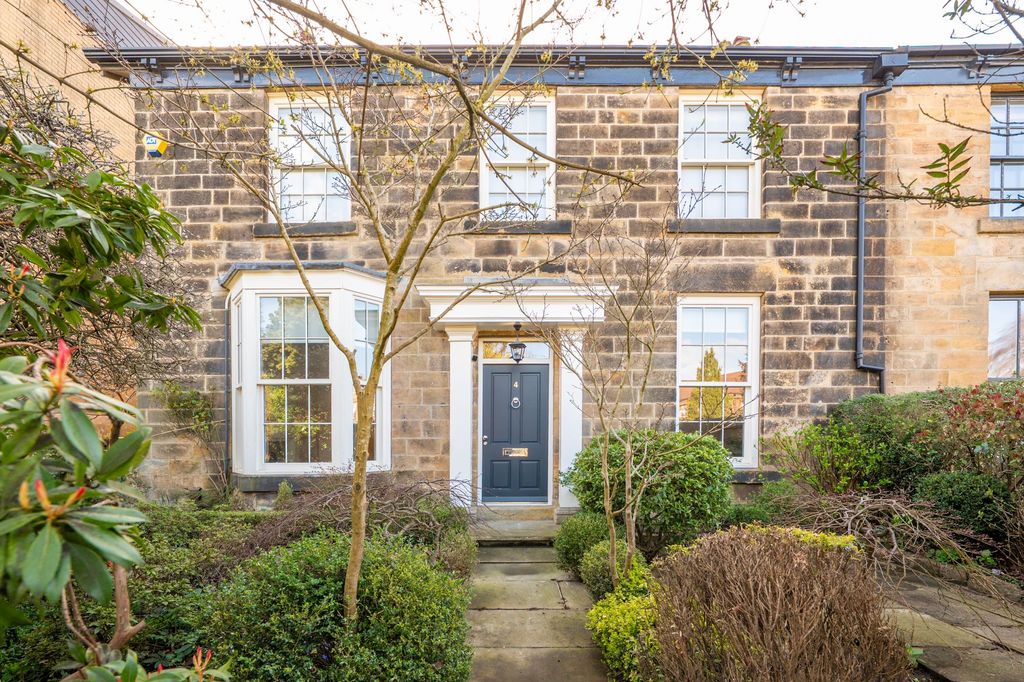 Property photo 1 of 27