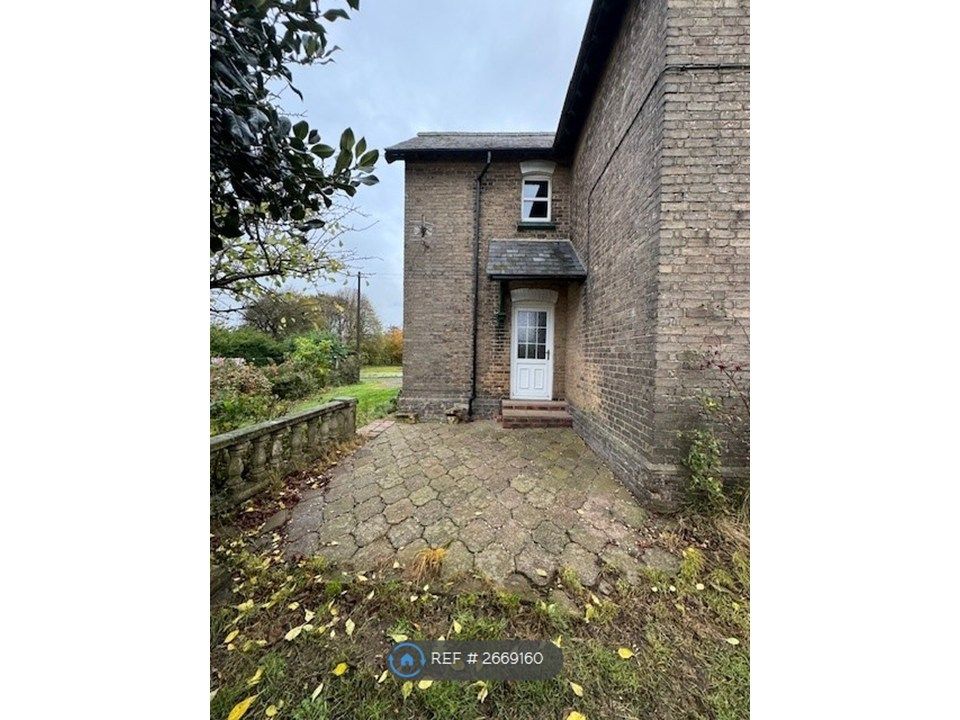 Property photo 3 of 21