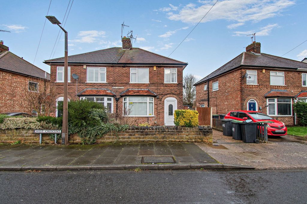 Property photo 1 of 39