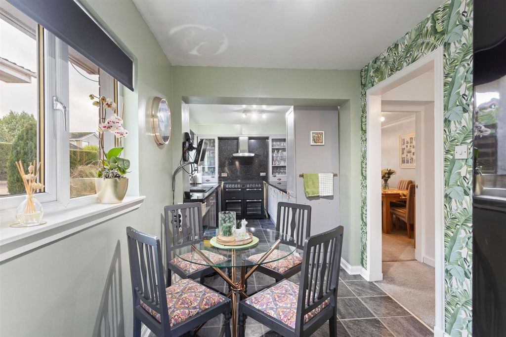 Property photo 3 of 45 9.Jpg