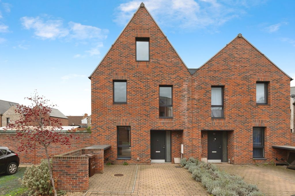 Property photo 1 of 17 Photo