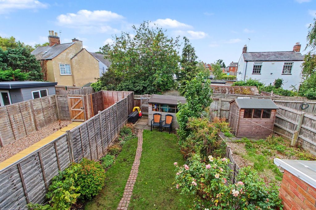 Property photo 2 of 11