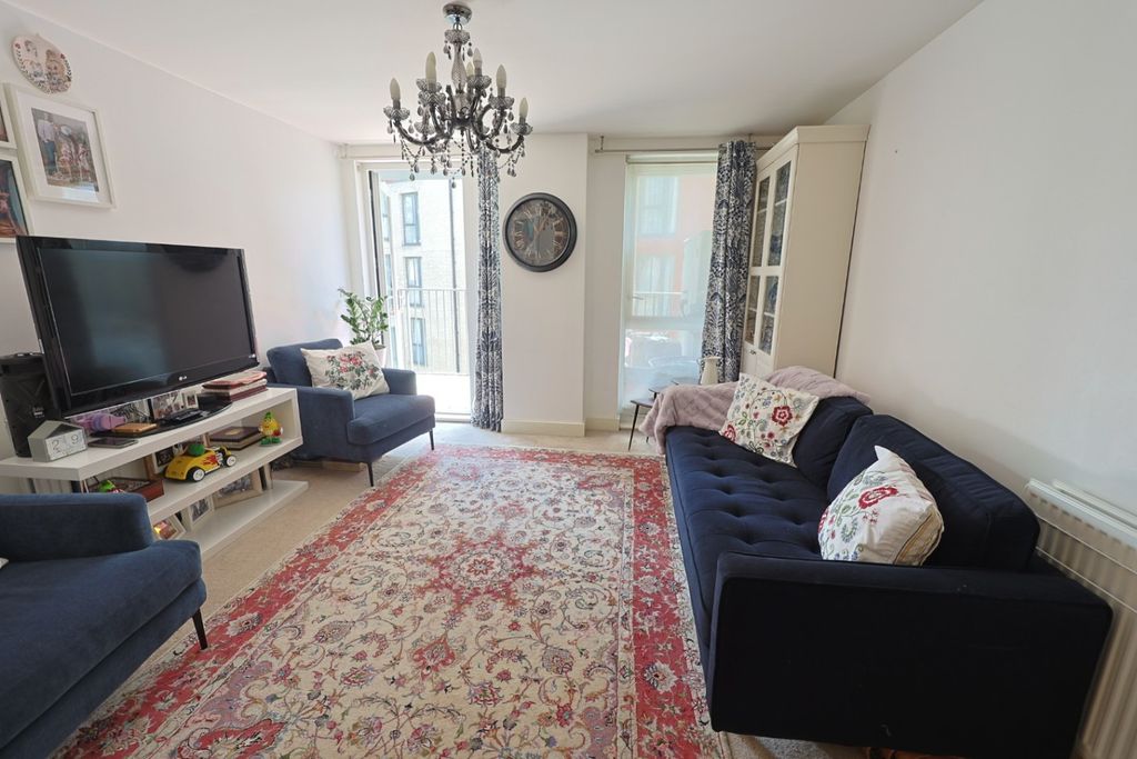Property photo 2 of 11 4330462