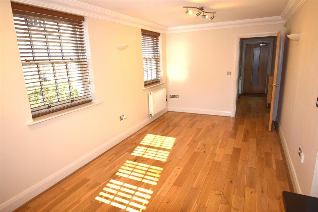 Property photo 3 of 10 Picture No. 08