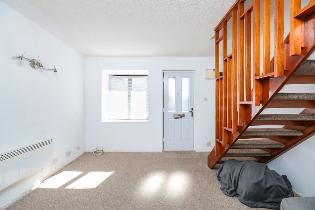 Property photo 2 of 10 Pbox-Img.Jpg