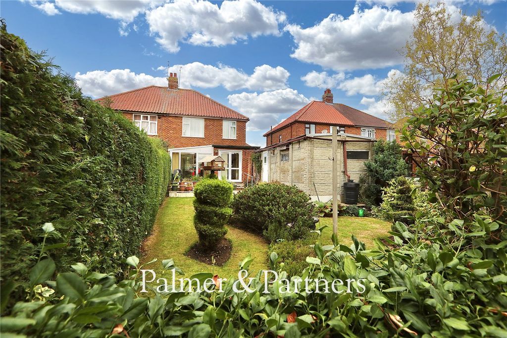 Property photo 2 of 25 Picture No. 03