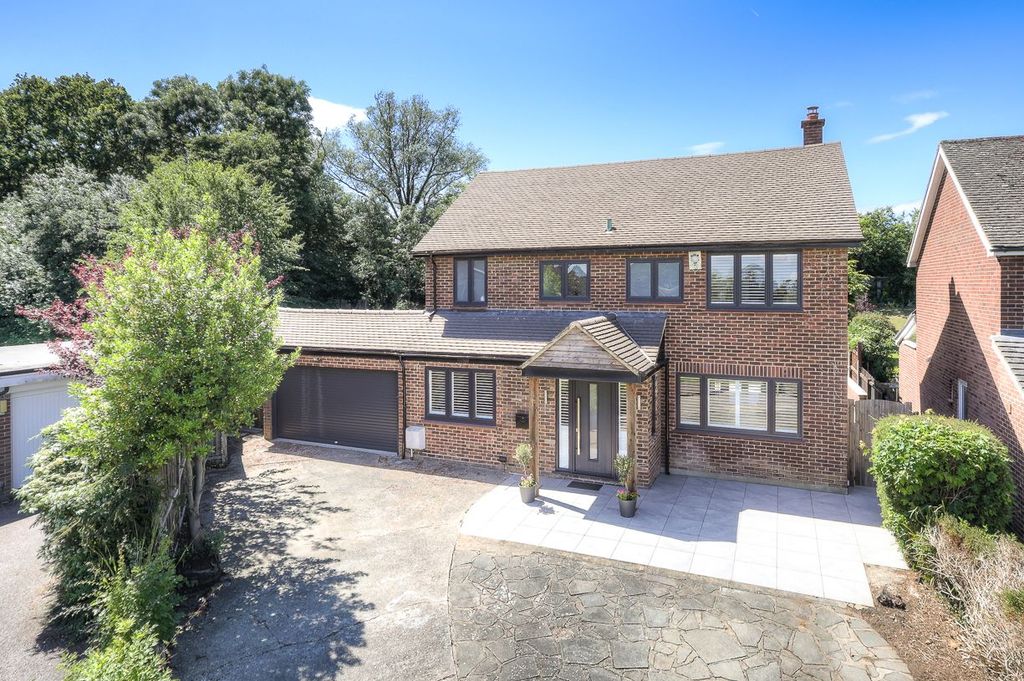 Property photo 1 of 43