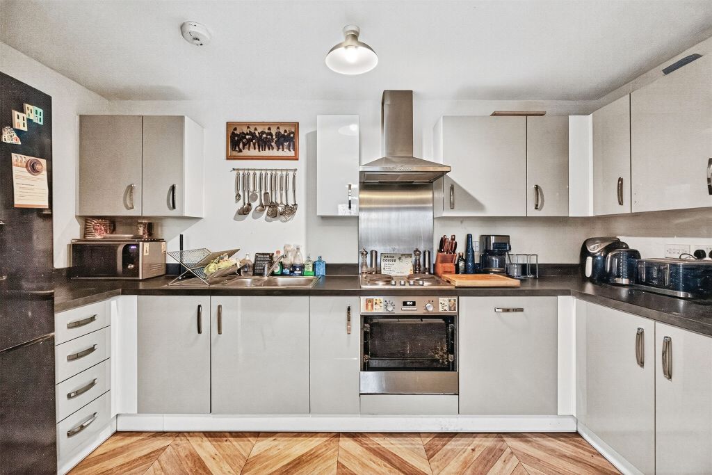 Property photo 3 of 17